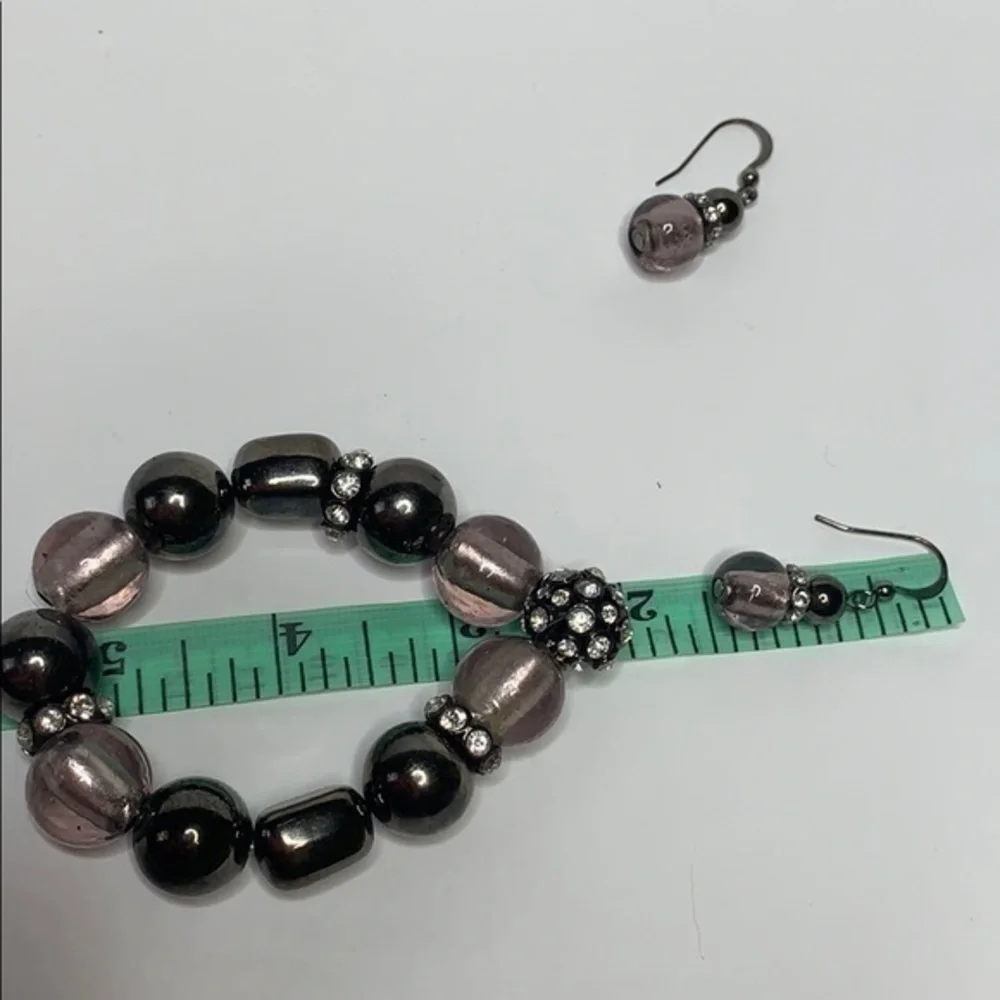 Bracelet and earring set in purple